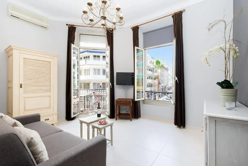 Morgana Yourhosthelper Cannes Apartment